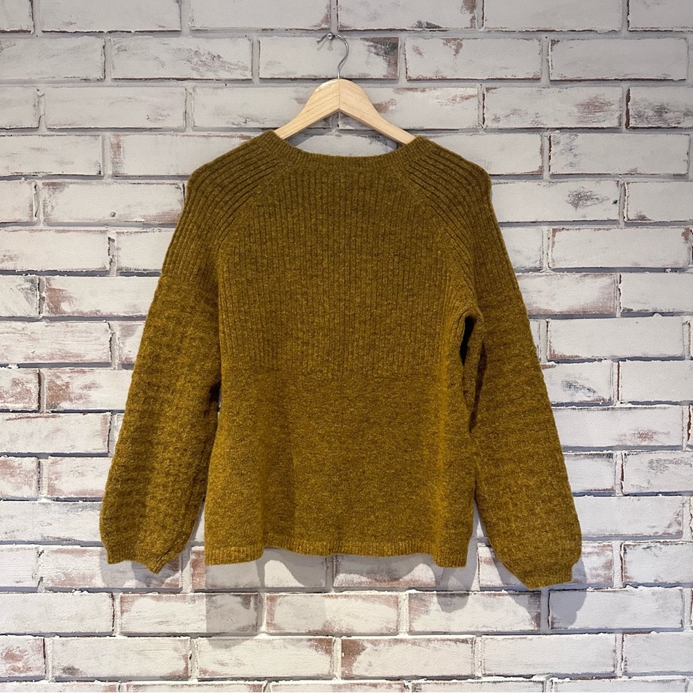 Ann Taylor wool blend sweater size small mustard - Picture 5 of 5